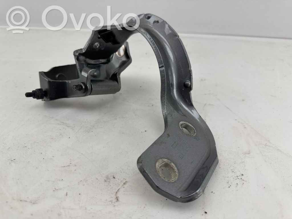 Audi A6 C7 Tailgate/trunk/boot hinge 