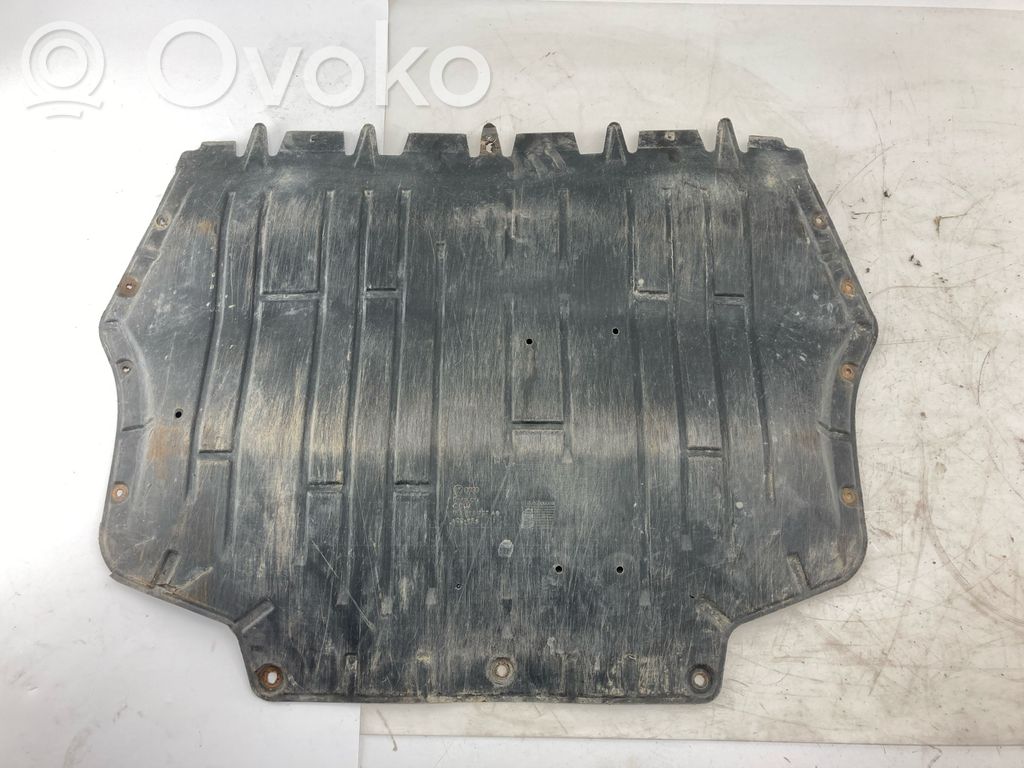 Volkswagen Golf VI Variklio dugno apsauga 