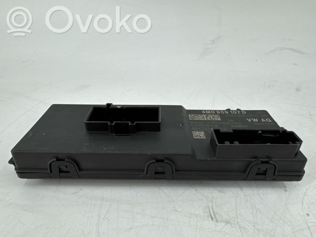 Audi A4 S4 B9 Tailgate/trunk control unit/module 