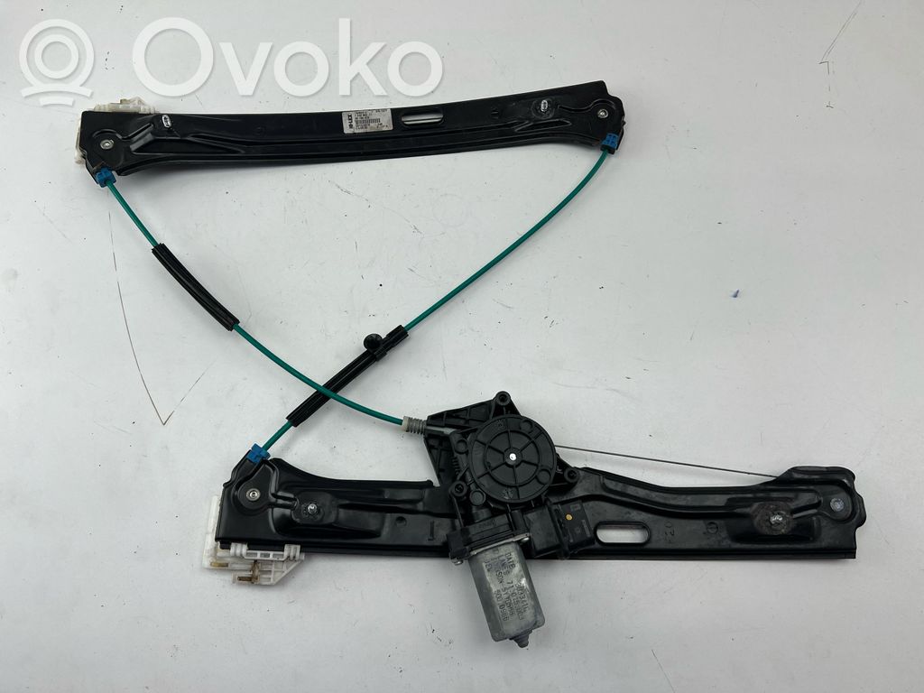 BMW 1 F20 F21 Front door window regulator with motor 