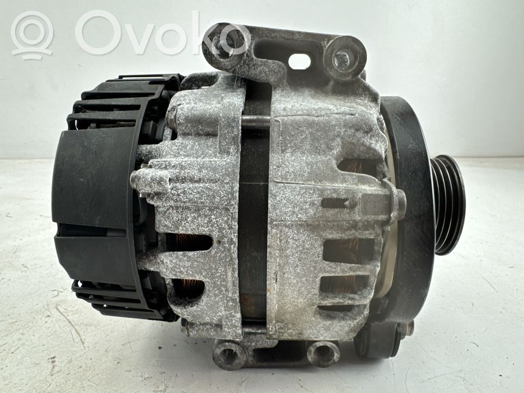Audi A4 S4 B9 Ģenerators 