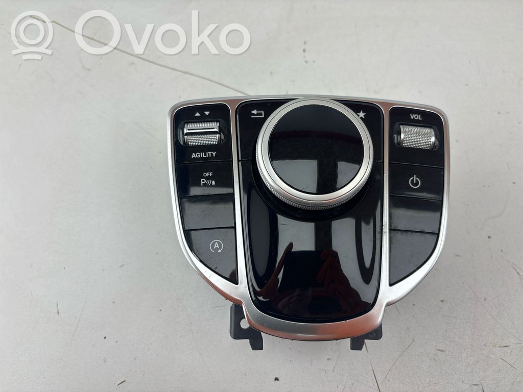 Mercedes-Benz C W205 Unidad central de control multimedia 