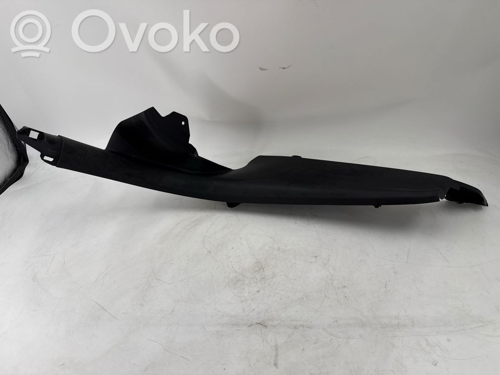 Osłona dolna słupka / D   8V5867767