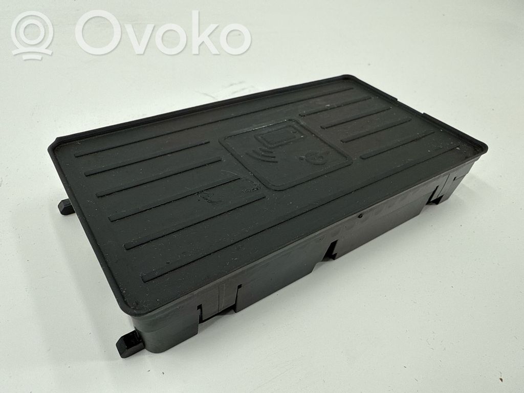 Audi A3 S3 8V Wireless charging module 