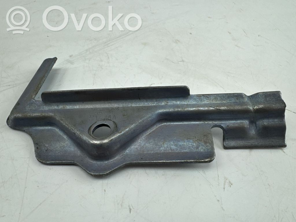 Audi Q2 - Battery bracket 