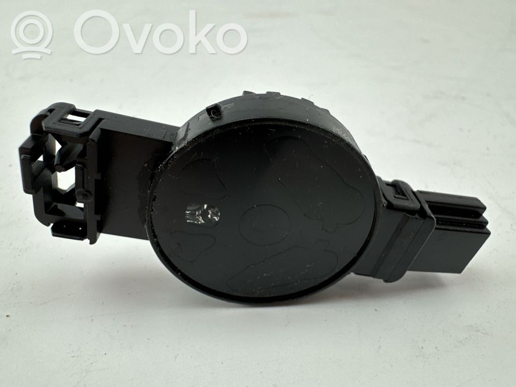 Audi Q2 - Rain sensor 