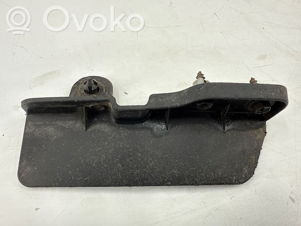 Toyota Yaris XP210 Schmutzfänger Spritzschutz hinten 