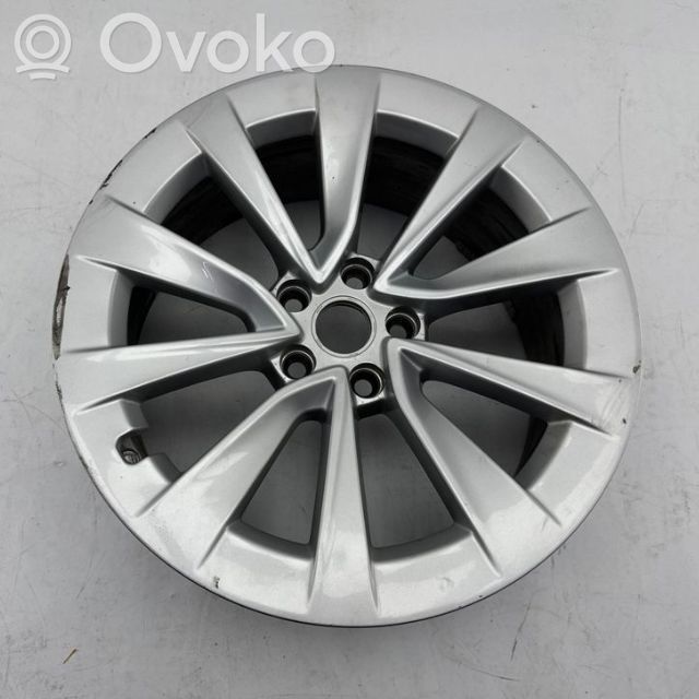 Tesla Model 3 R19-alumiinivanne 