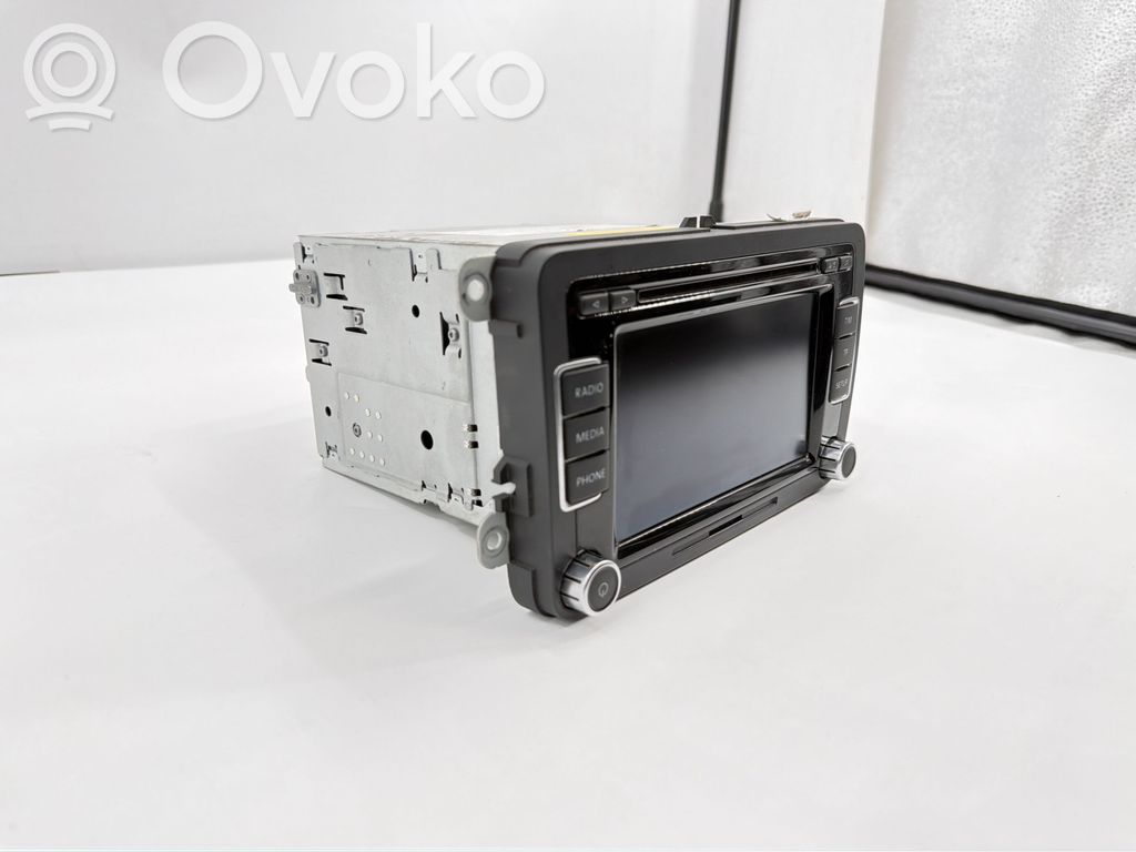 Volkswagen PASSAT B7 Panel / Radioodtwarzacz CD/DVD/GPS 