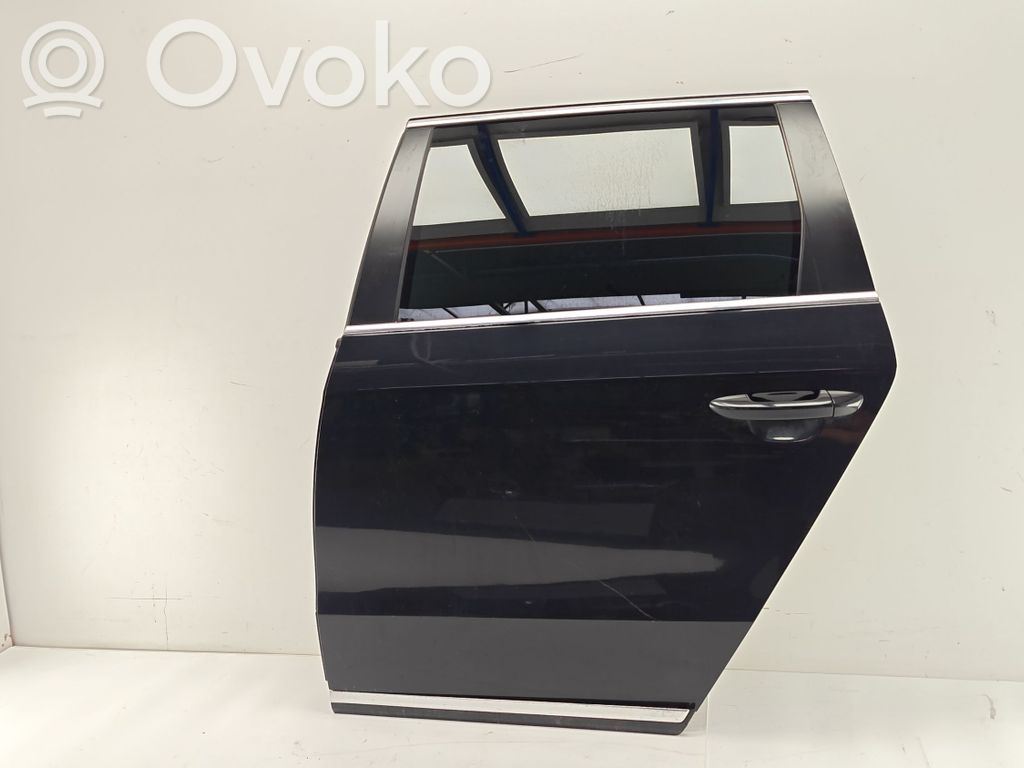 Volkswagen PASSAT B7 Puerta trasera 