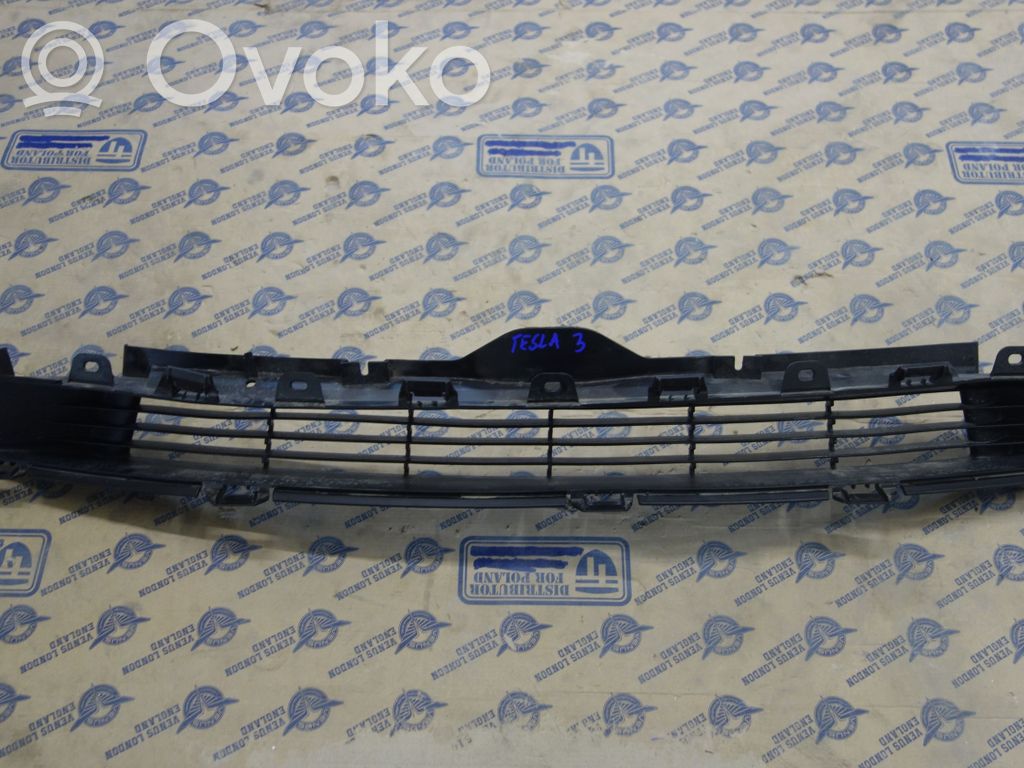 Tesla Model 3 Front bumper lower grill 