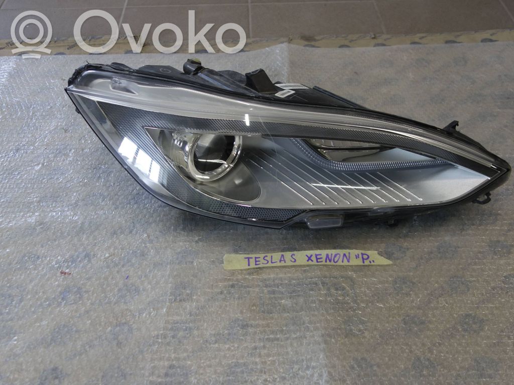Tesla Model S Headlight/headlamp 