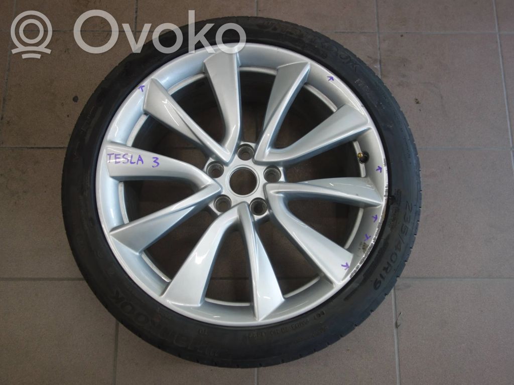 Tesla Model 3 Felgi aluminiowe R19 