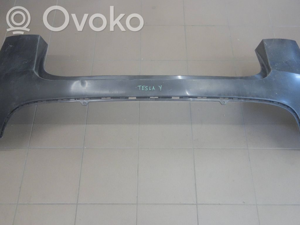 Tesla Model Y Bamperis 