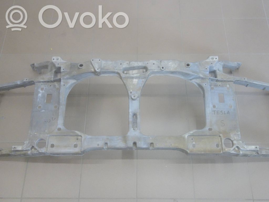 Tesla Model S Radiatoru panelis 