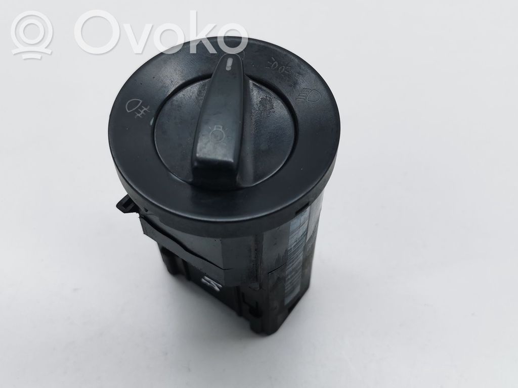 Volkswagen PASSAT B5 Light switch 