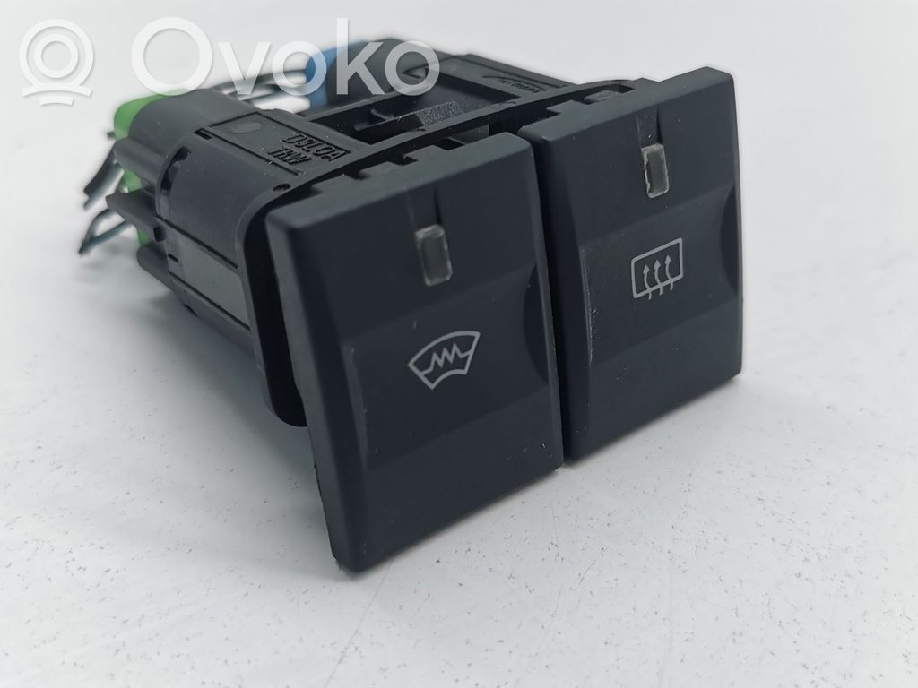 Ford Mondeo Mk III Windscreen/window heater switch 