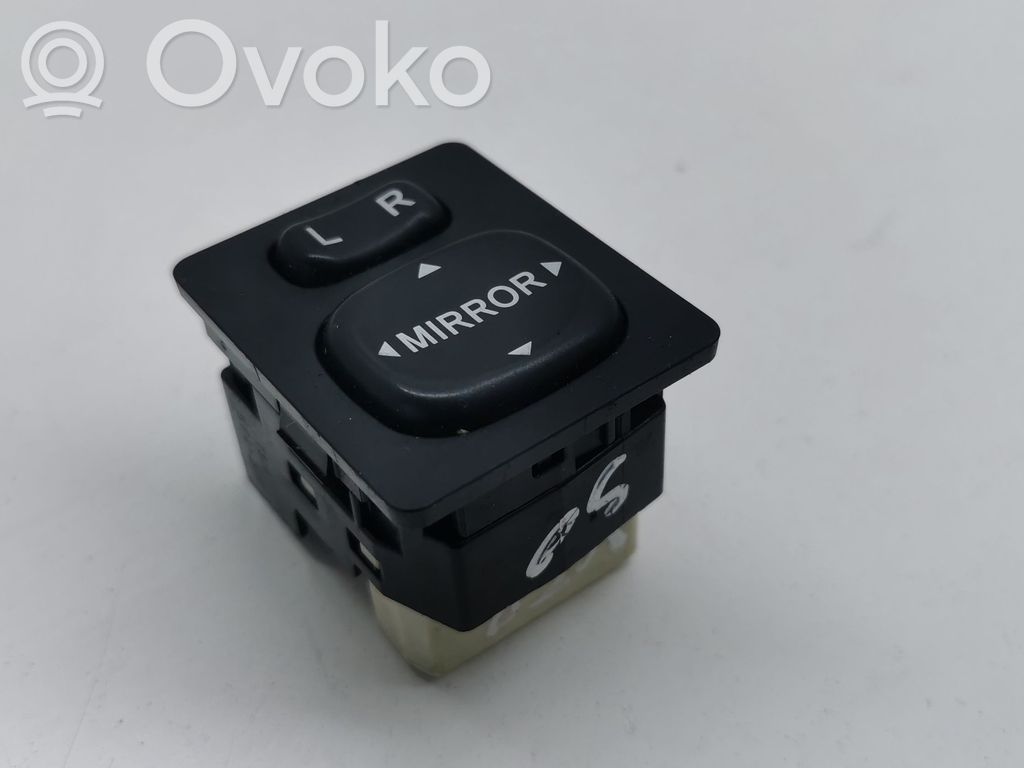 Toyota Corolla Verso AR10 Wing mirror switch 