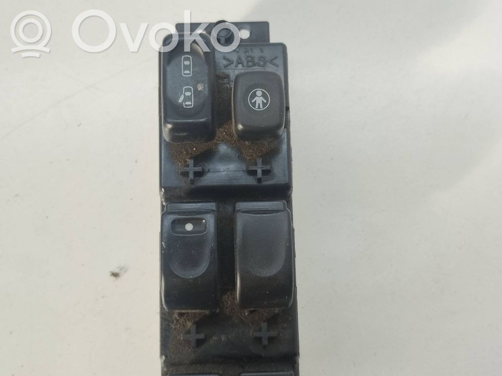 Opel Frontera B Electric window control switch 