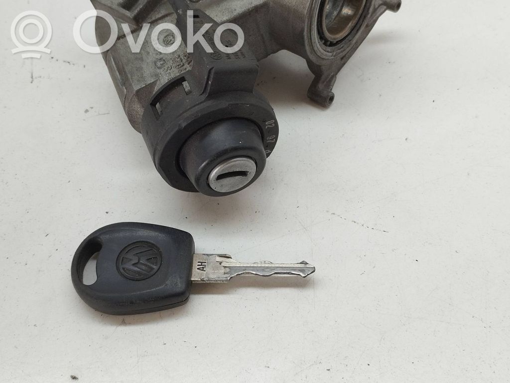 Volkswagen Golf III Ignition lock 