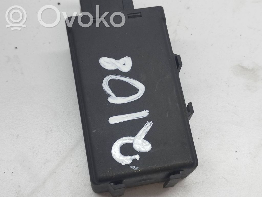 Nissan X-Trail T30 Door central lock control unit/module 