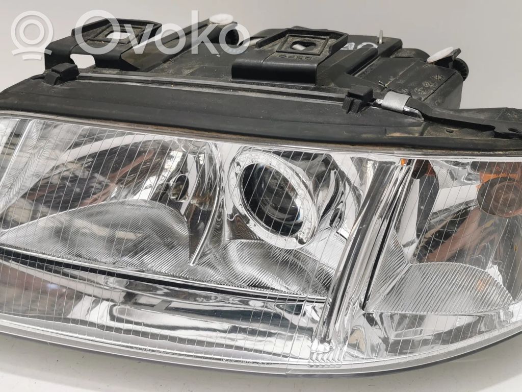 Audi A6 S6 C5 4B Far 