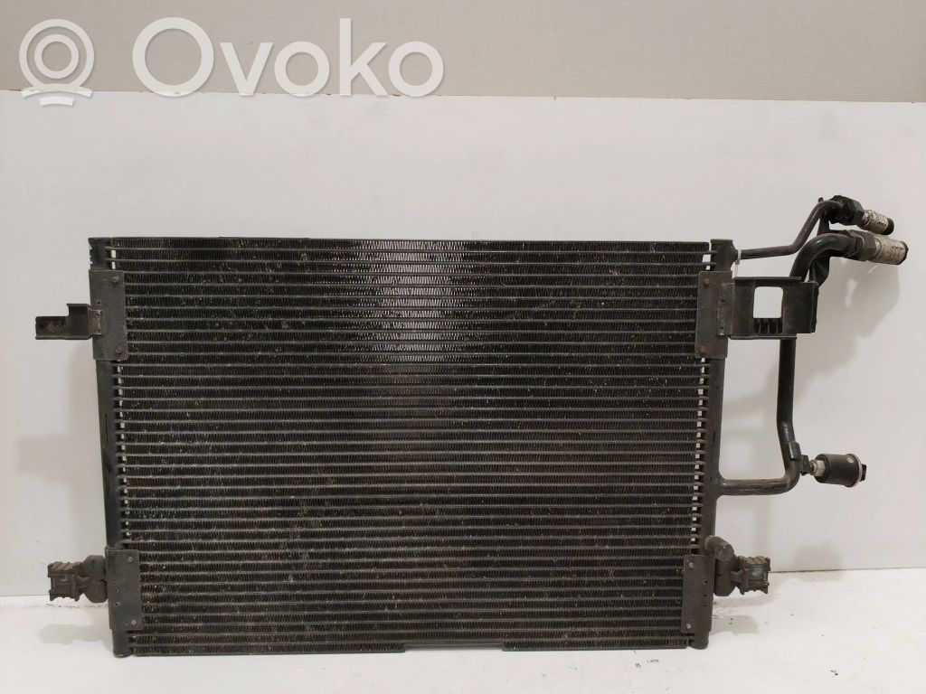 Audi A4 S4 B5 8D Skraplacz / Chłodnica klimatyzacji 