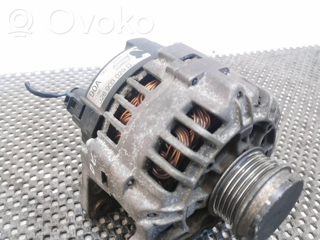 Audi A4 S4 B5 8D Alternador 