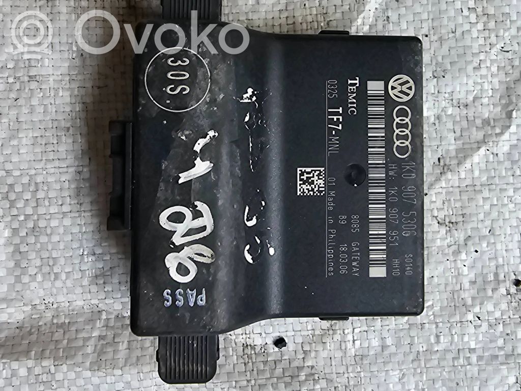 Audi A3 S3 8P Gateway control module 