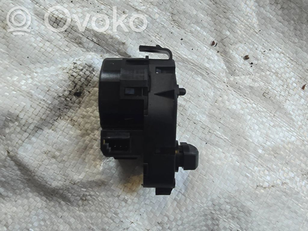 Gaisa vārsta motoriņš   6935072,B3236,080107,ECB66