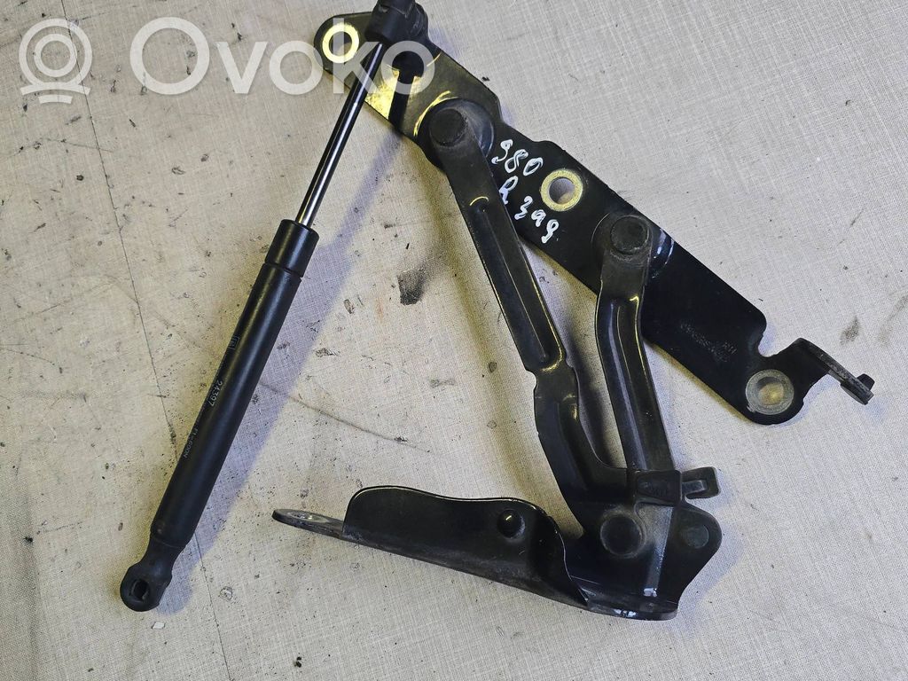 Volvo S80 Tailgate/trunk/boot hinge 