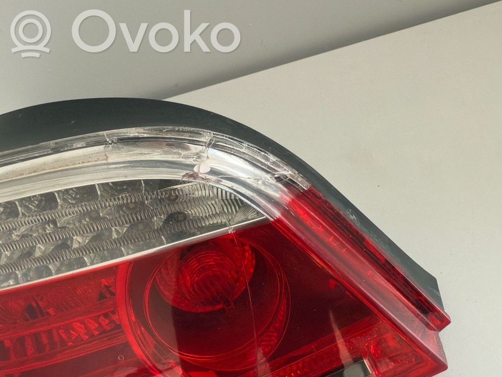 Rear/tail lights   7177702