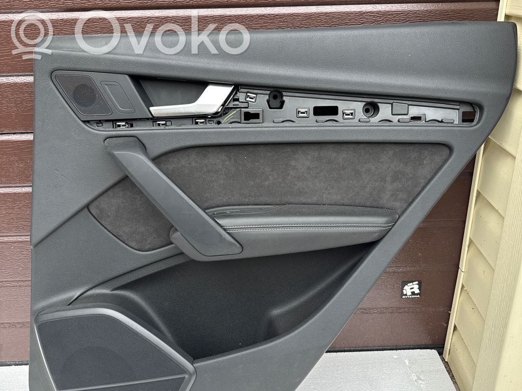 Audi Q5 SQ5 FY Verkleidung Tür hinten 
