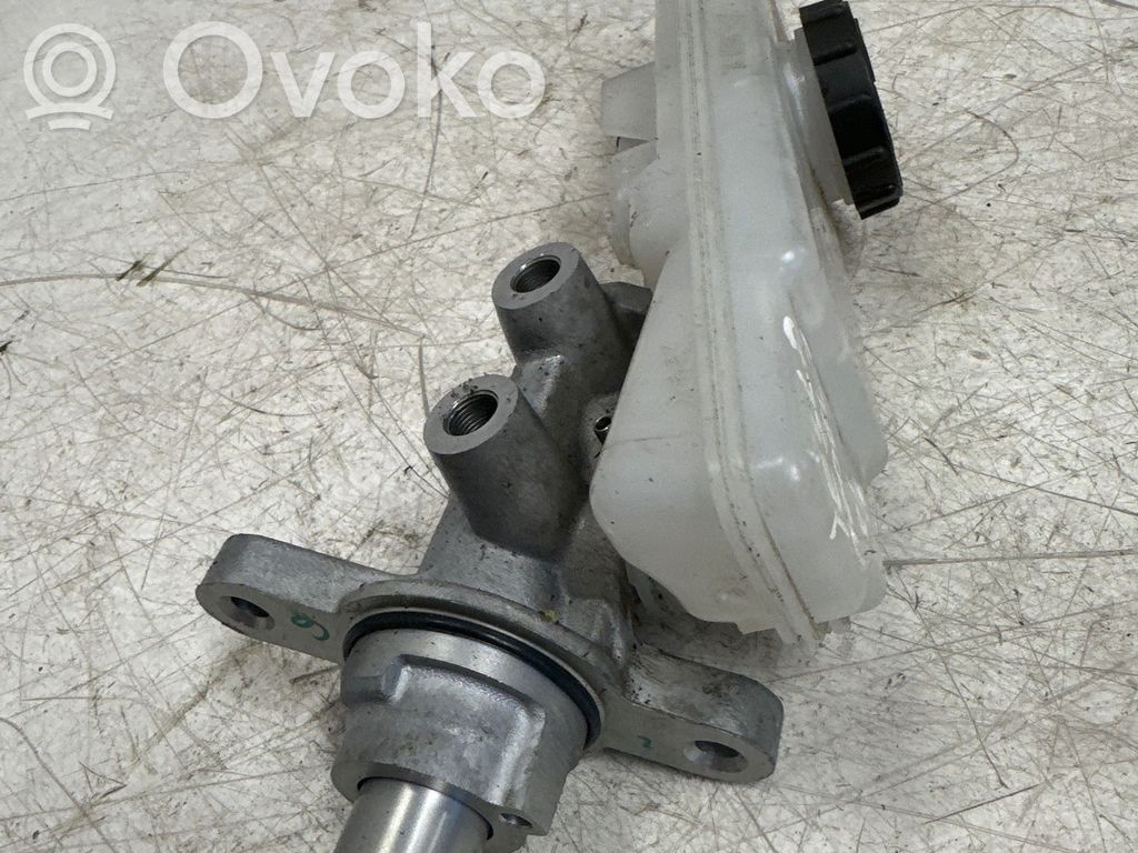 Tesla Model 3 Pääjarrusylinteri 