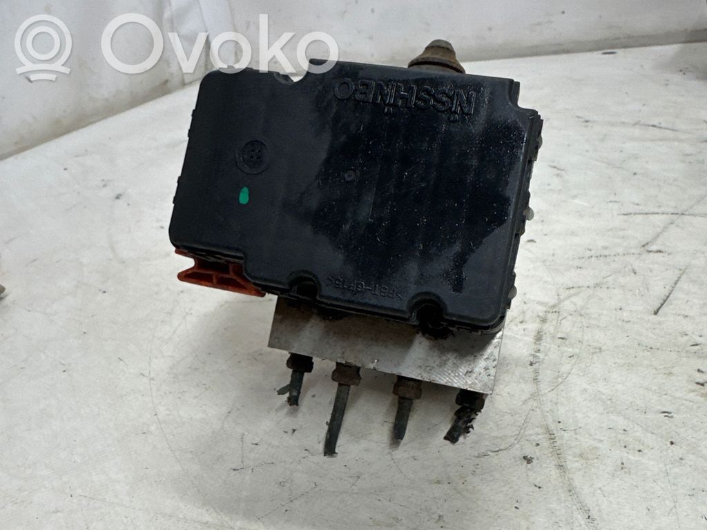 Mitsubishi Space Runner ABS-pumppu 