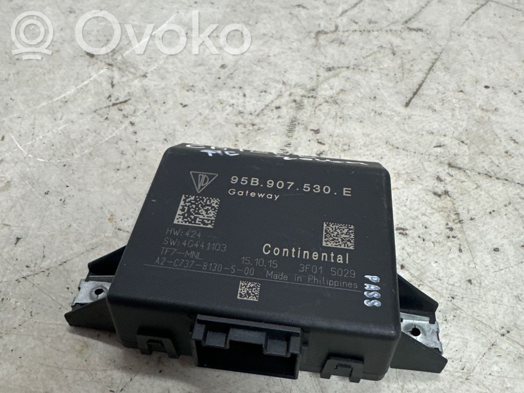 Porsche Cayenne (92A) Moduł sterowania Gateway 