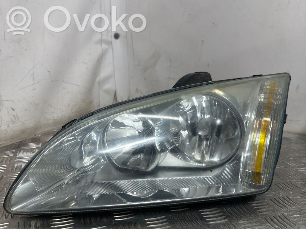 Ford Focus Headlight/headlamp 