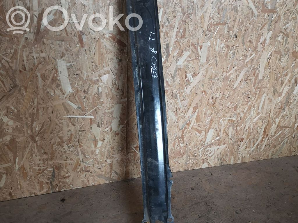 BMW 5 E60 E61 Takapuskurin poikittaistuki 