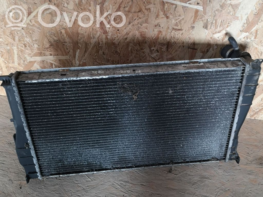 BMW 3 E90 E91 Coolant radiator 