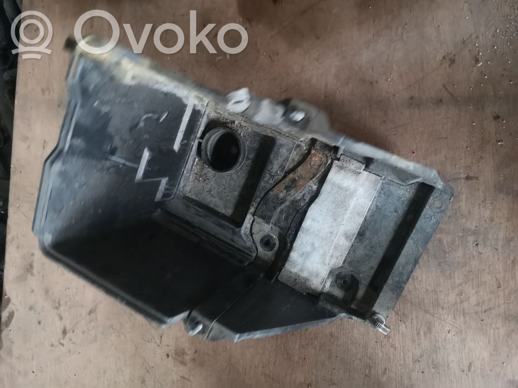 Mazda 3 II Akumuliatoriaus tvirtinimo padas 