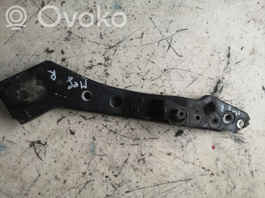 Renault Megane III Headlight/headlamp mounting bracket 