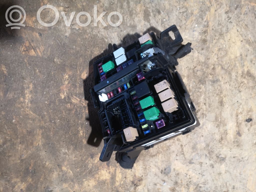 KIA Optima Módulo de fusible 