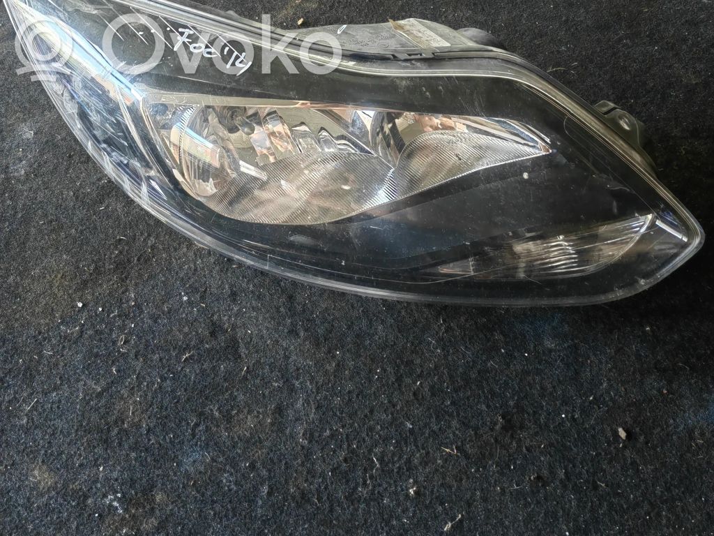 Ford Focus Priekinis žibintas 