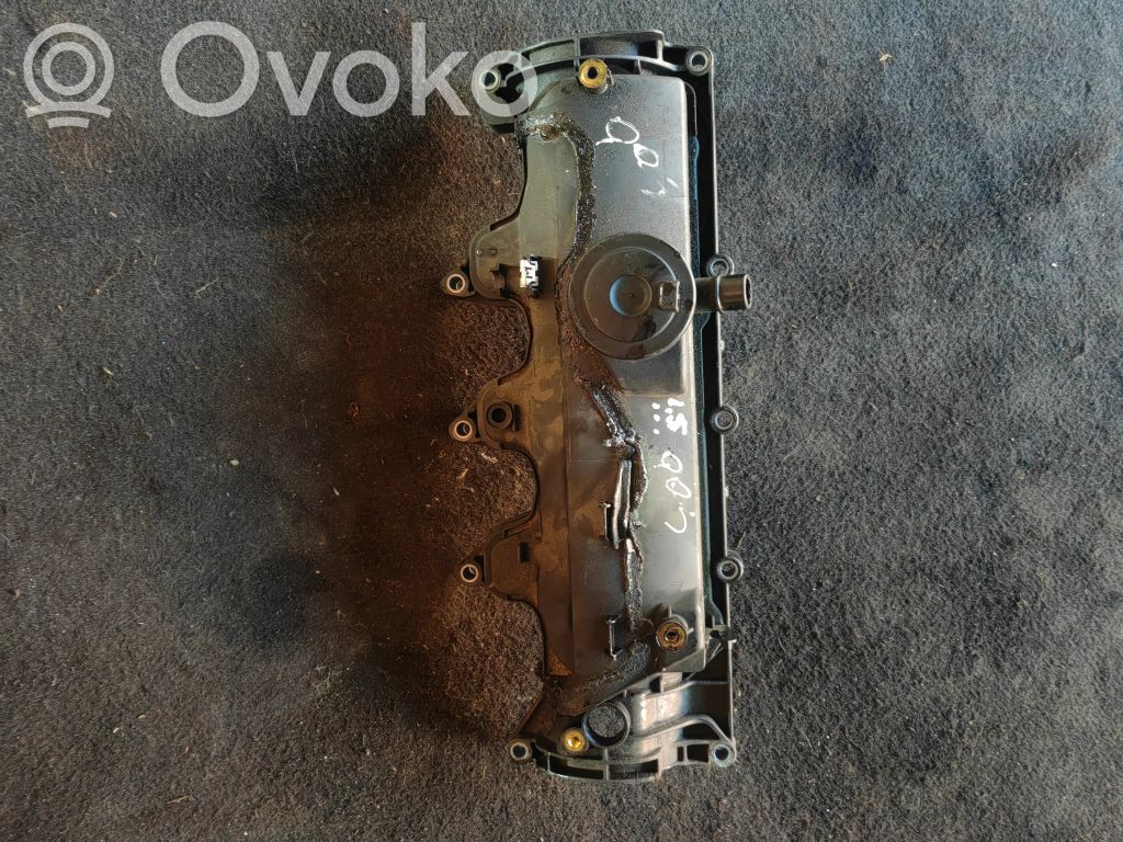 Nissan Qashqai Galvutės dangtelis 