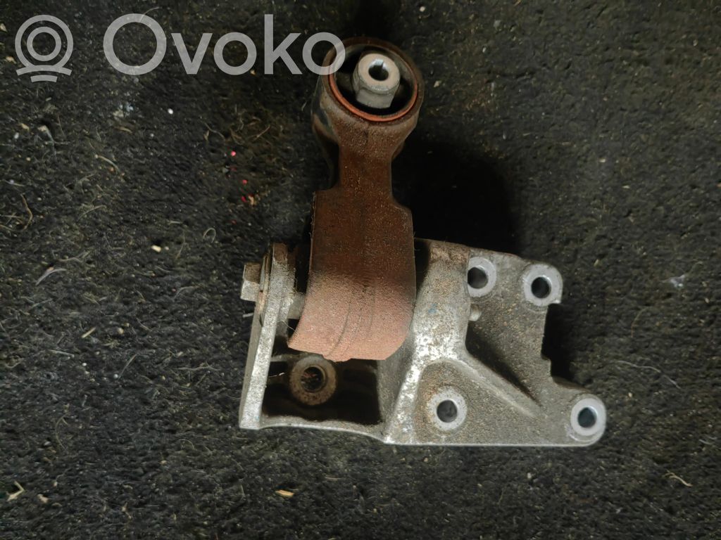 Peugeot 508 Engine mounting bracket 