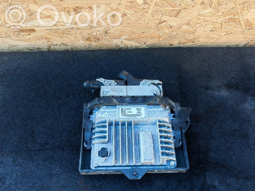 Opel Antara Engine control unit/module 