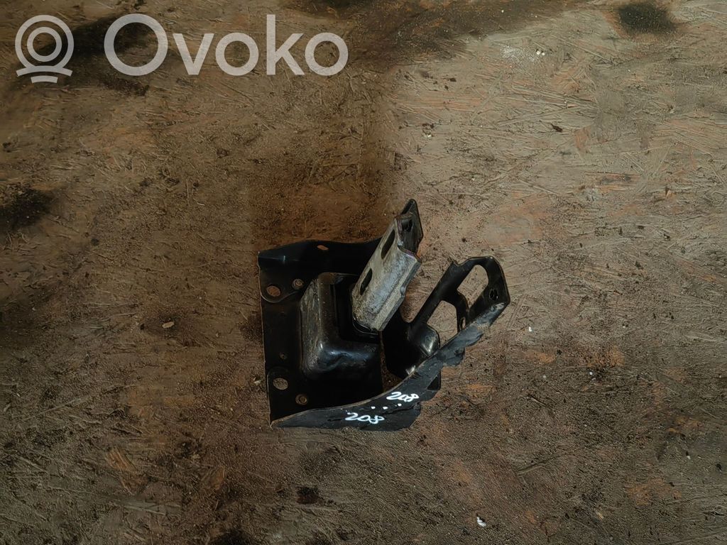 Peugeot 208 I Engine mount bracket 