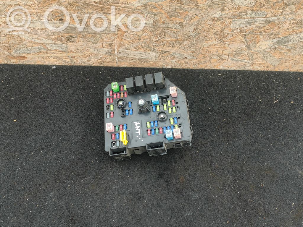 Opel Antara Fuse module 