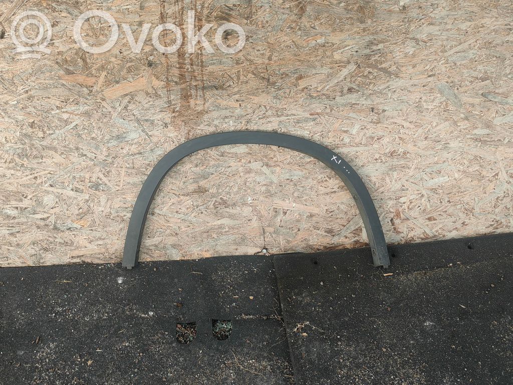 BMW X1 E84 Front arch trim 