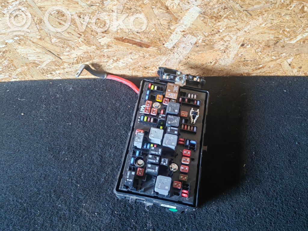 Opel Insignia A Fuse module 